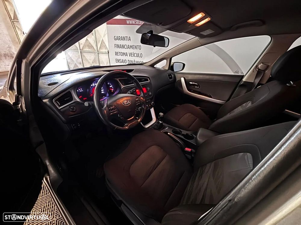 Kia Ceed SW 1.4 CRDi - 13