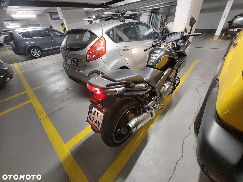 Honda CBF - 10