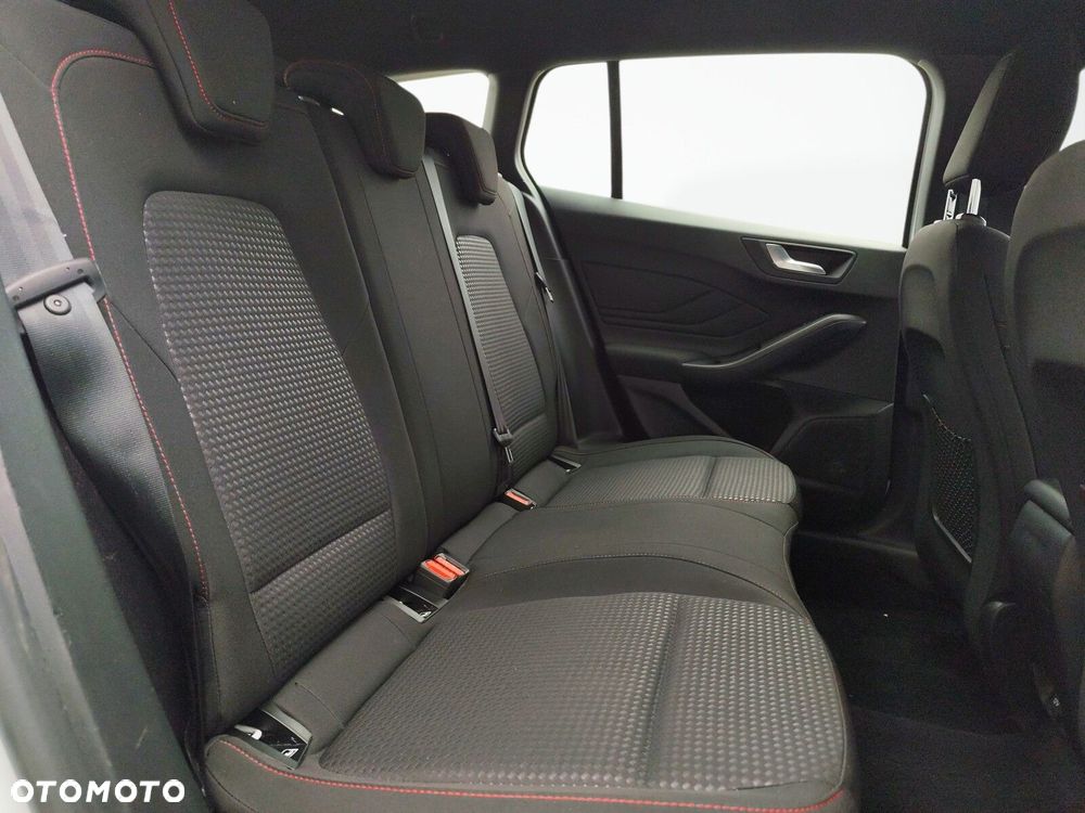 Ford Focus - 18