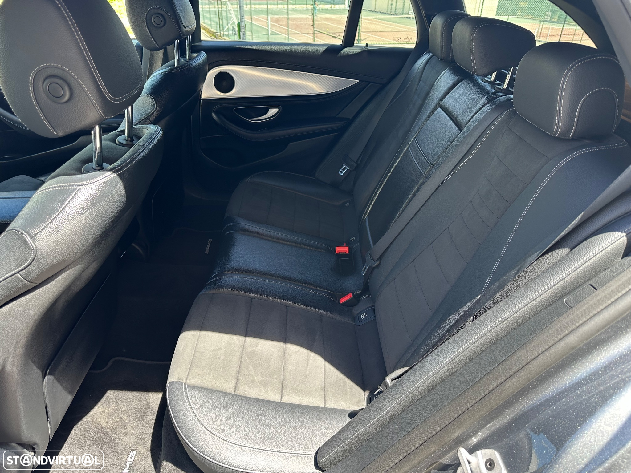 Mercedes-Benz E 300 de AMG Line - 8