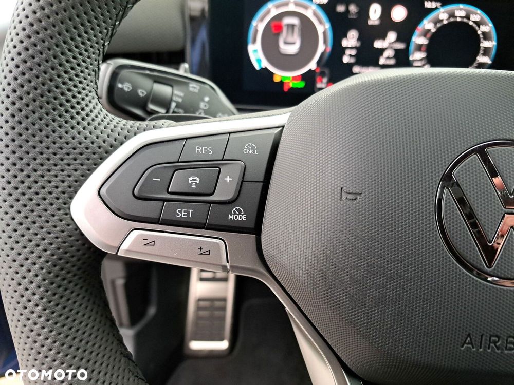 Volkswagen T-Roc 1.5 eTSI R-Line DSG - 21