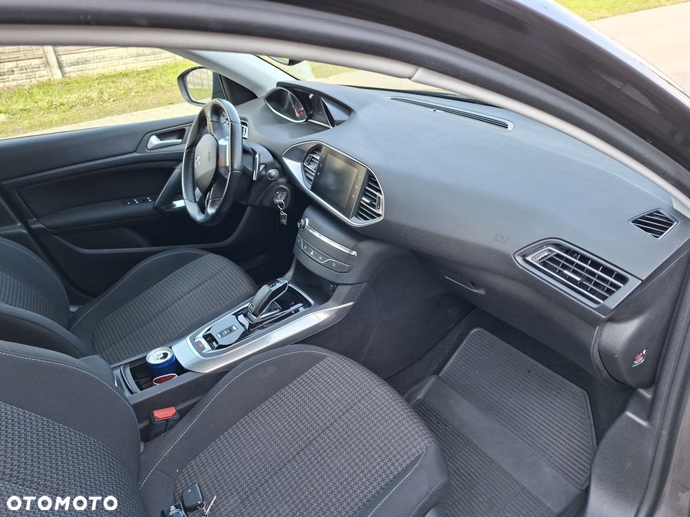 Peugeot 308 BlueHDi 130 EAT8 Stop & Start Allure - 10