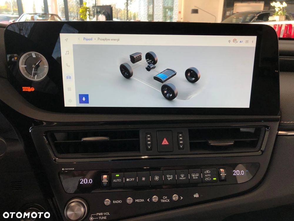 Lexus ES 300h Business Edition - 16