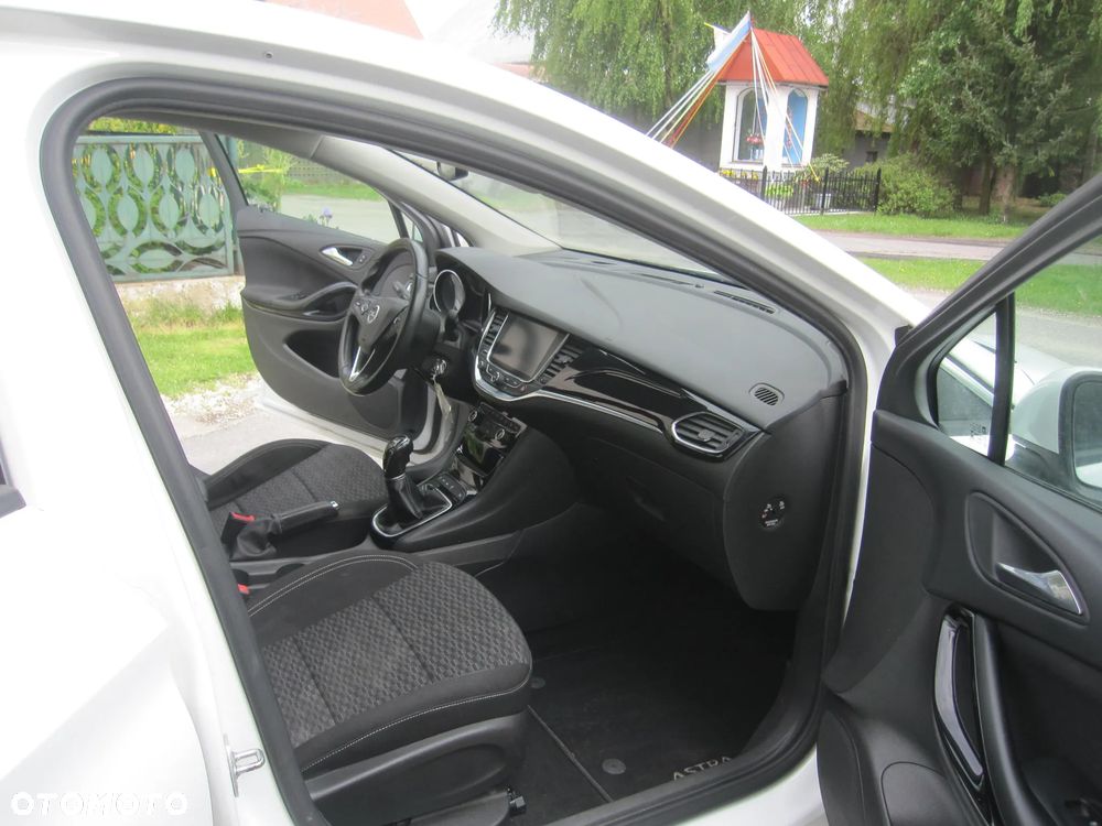 Opel Astra 1.6 D (CDTI) Start/Stop Innovation - 4