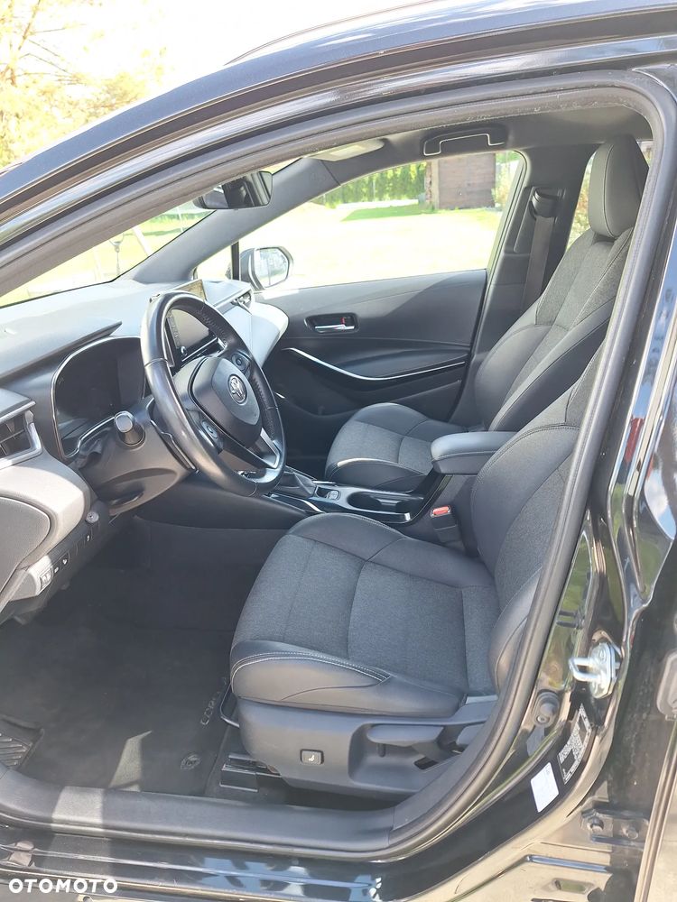 Toyota Corolla 2.0 Hybrid Comfort - 6