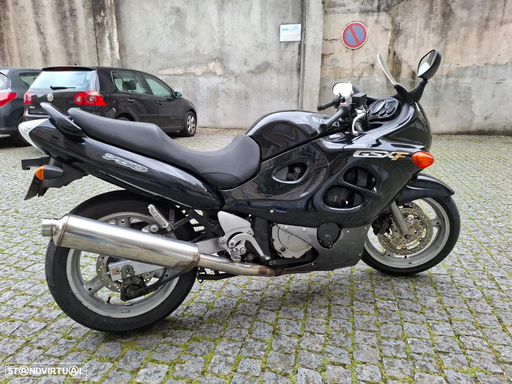 Suzuki GSX Gsx750f - 4