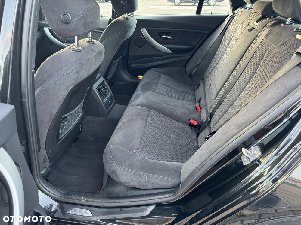 BMW Seria 3 320d - 10