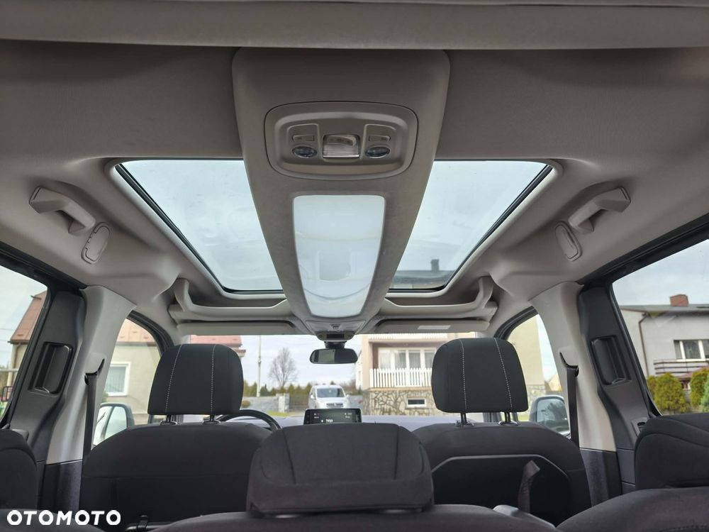 Volkswagen Sharan 1.9 TDI Comfortline - 22