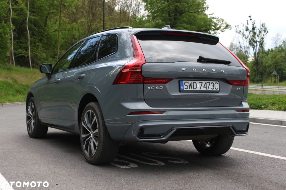 Volvo XC 60 B5 B AWD Plus Black Edition - 25