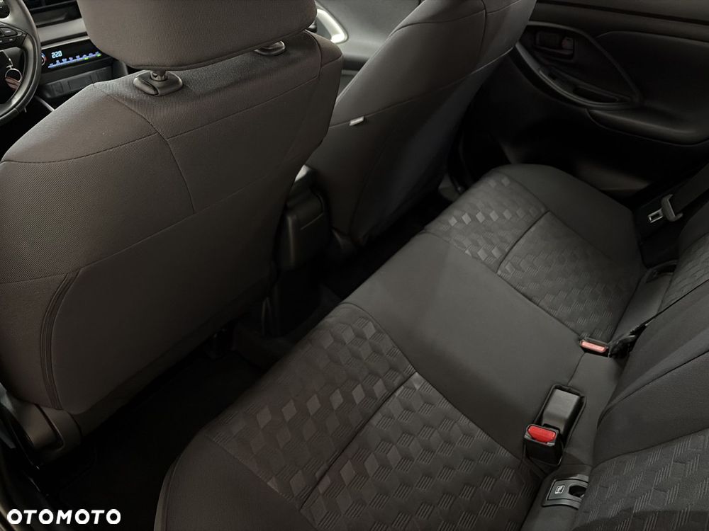 Toyota Yaris - 11