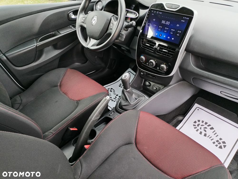 Renault Clio - 14