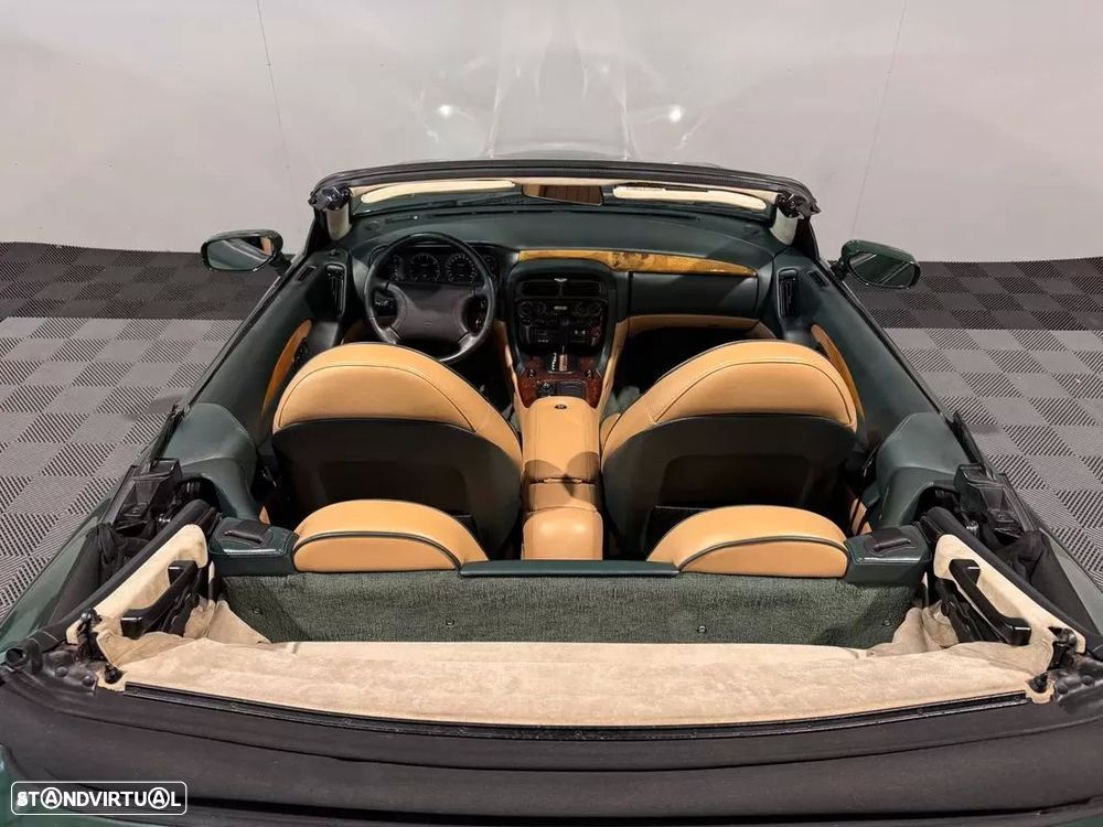 Aston Martin DB7 Vantage Volante — fotografia 22