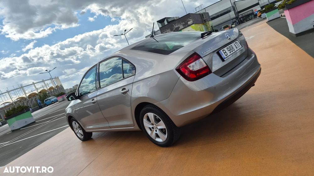 Skoda RAPID 1.0 TSI Style - 34