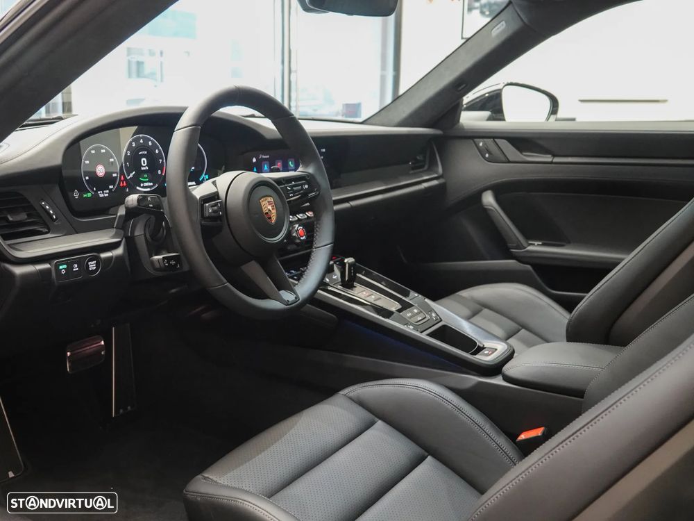 Porsche 911 (992) Carrera GTS - 18