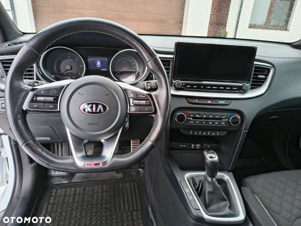 Kia Ceed 1.6 CRDi SCR GT-Line - 12