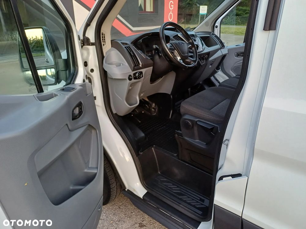 Ford Transit - 17