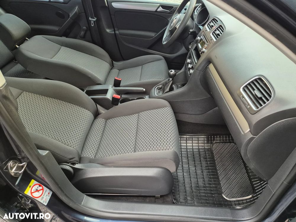 Volkswagen Golf - 14