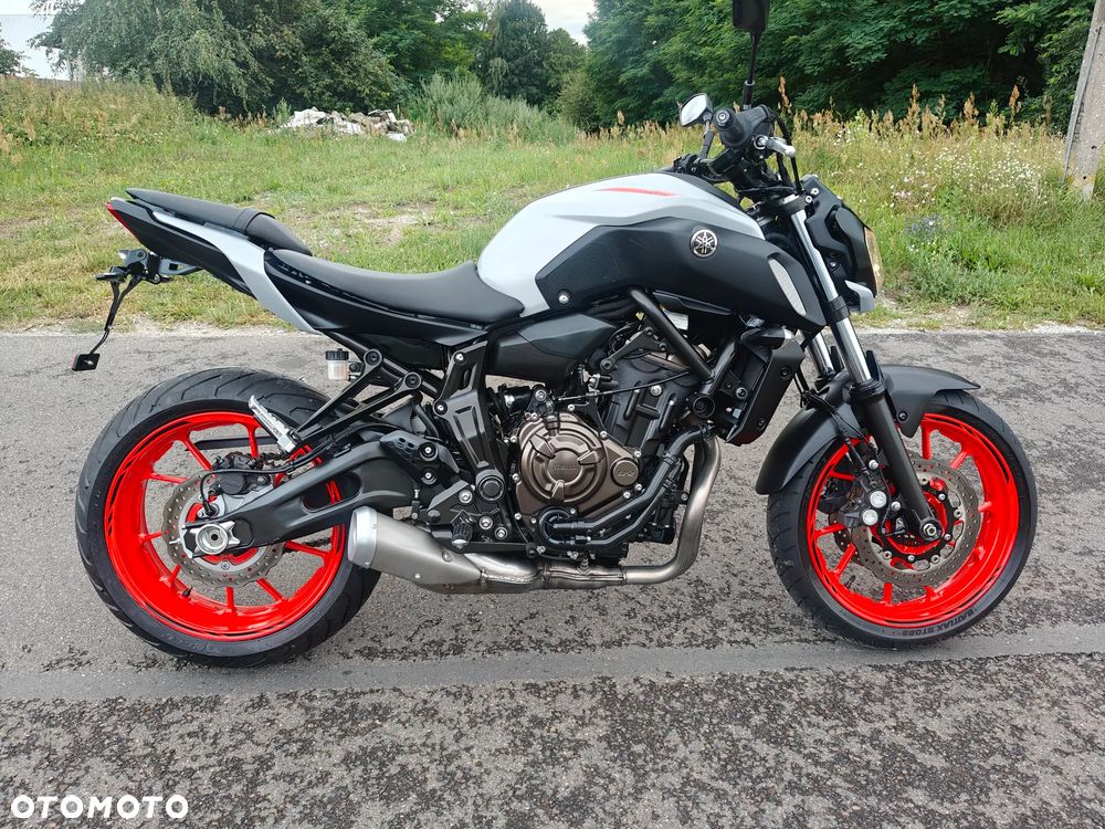 Yamaha MT - 2