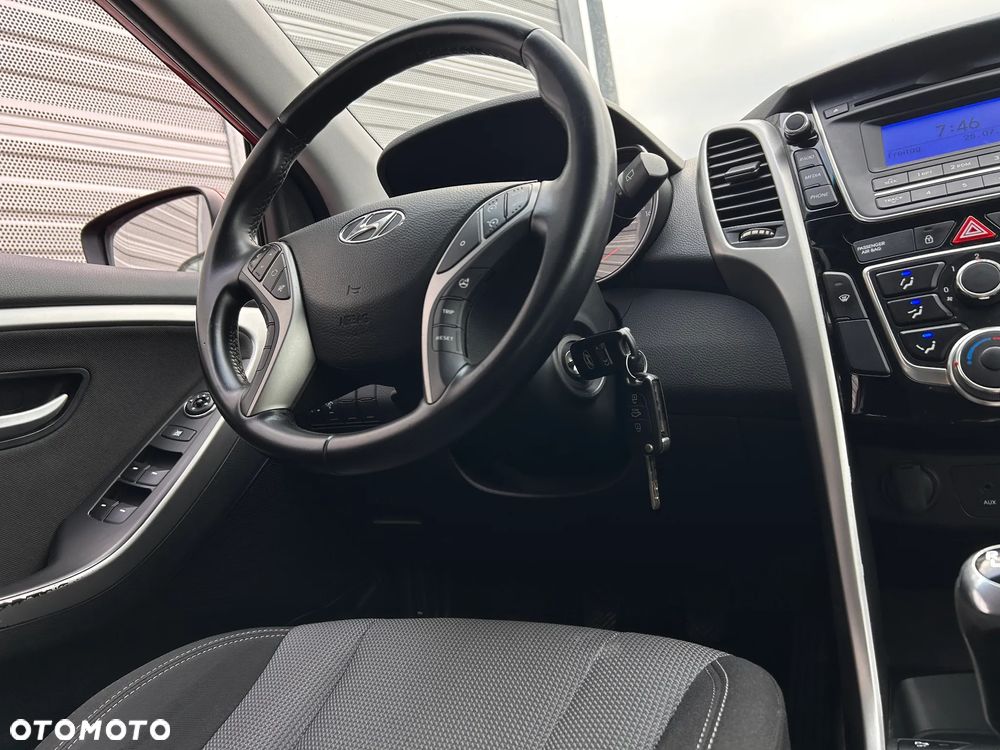 Hyundai i30 1.6 GDI Classic - 27