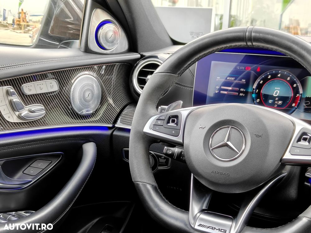 Mercedes-Benz E AMG 63 4Matic AMG Speedshift 9G-MCT - 21