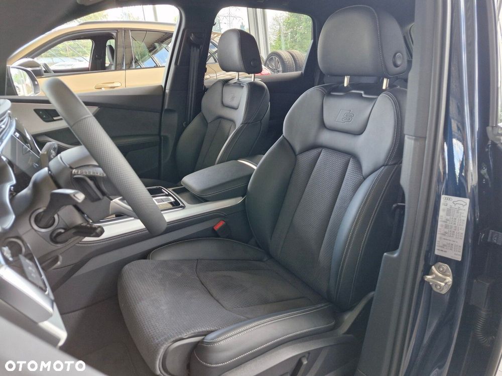 Audi Q7 - 11