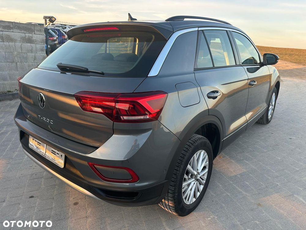 Volkswagen T-Roc - 4