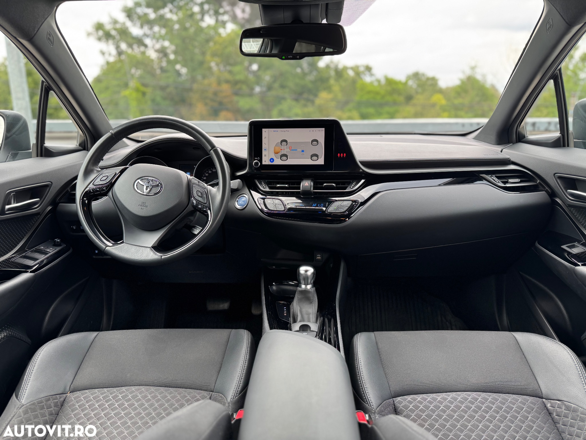 Toyota C-HR 1.8 HSD 122 CP 4x2 CVT C-ult Style - 9