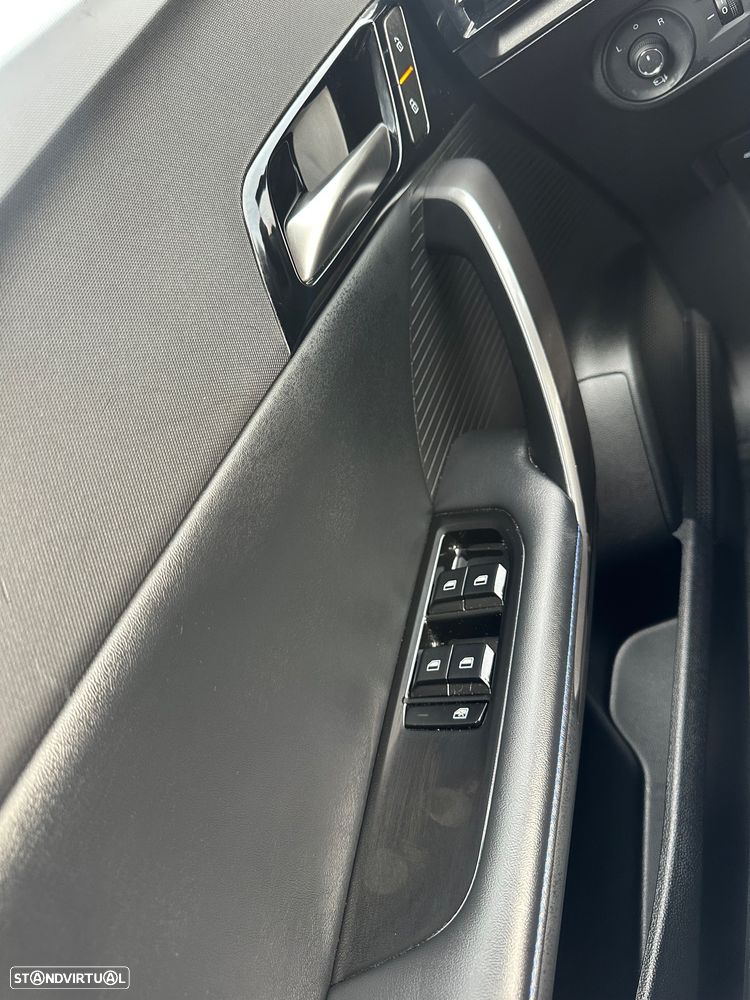 MG MG4 4 Luxury 64 kWh - 9