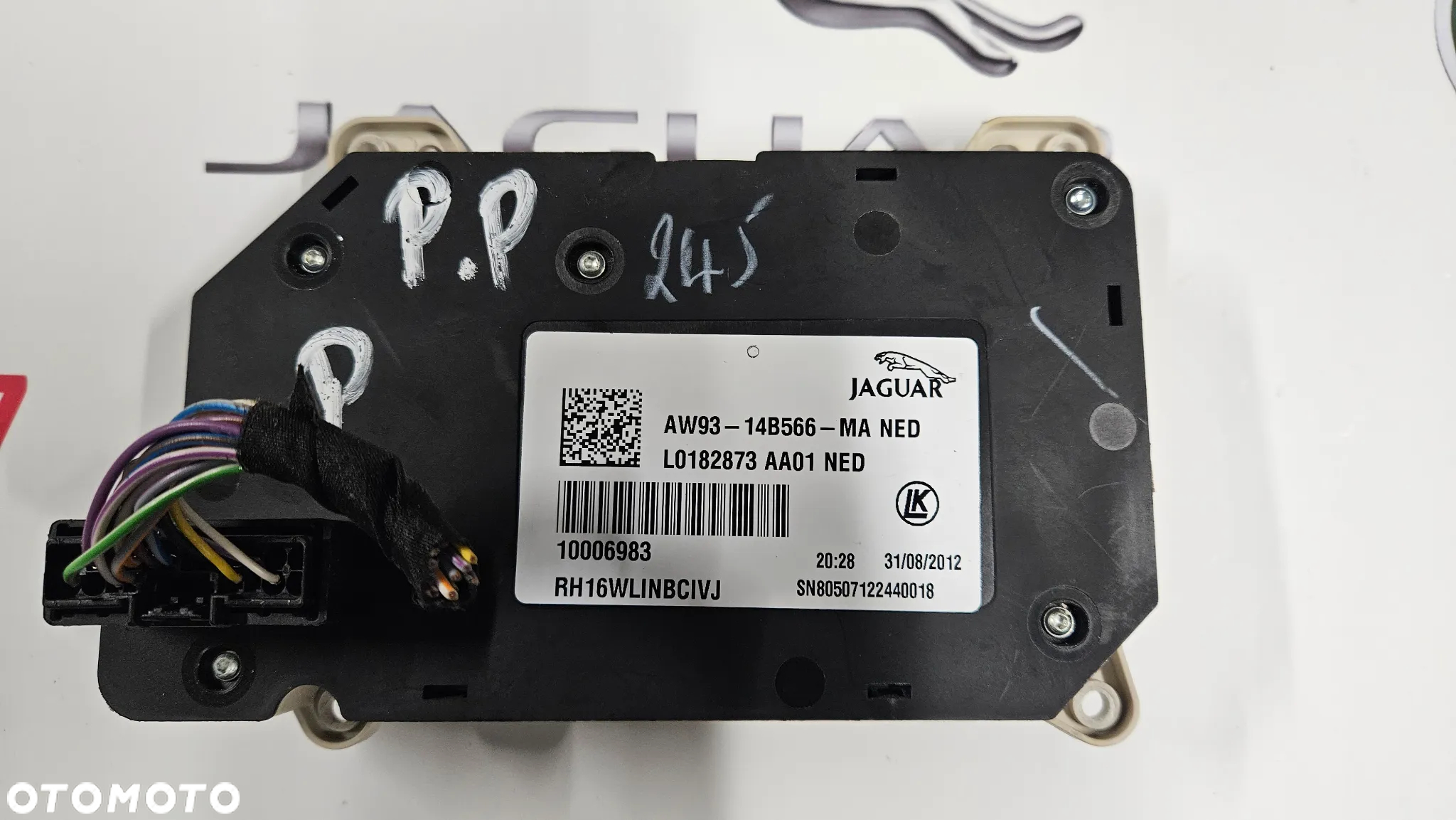 Jaguar XJ 351 2010-2015 Panel sterowania fotelem prawym Panel fotela prawy AW93-14B566-MA - 3