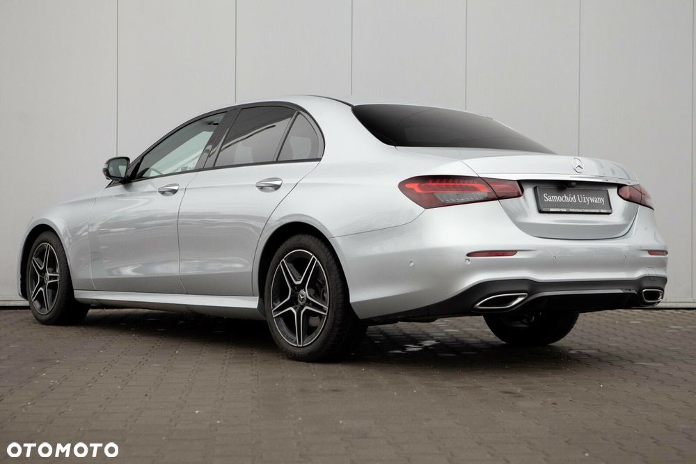 Mercedes-Benz Klasa E - 6