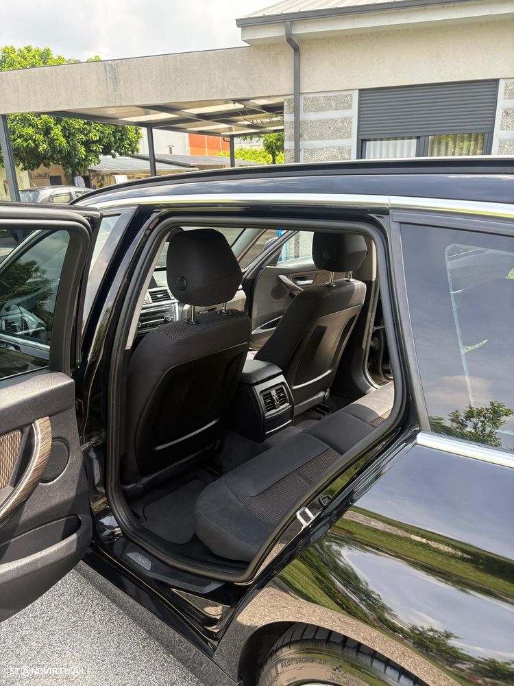 BMW 320 d Luxury Line - 17