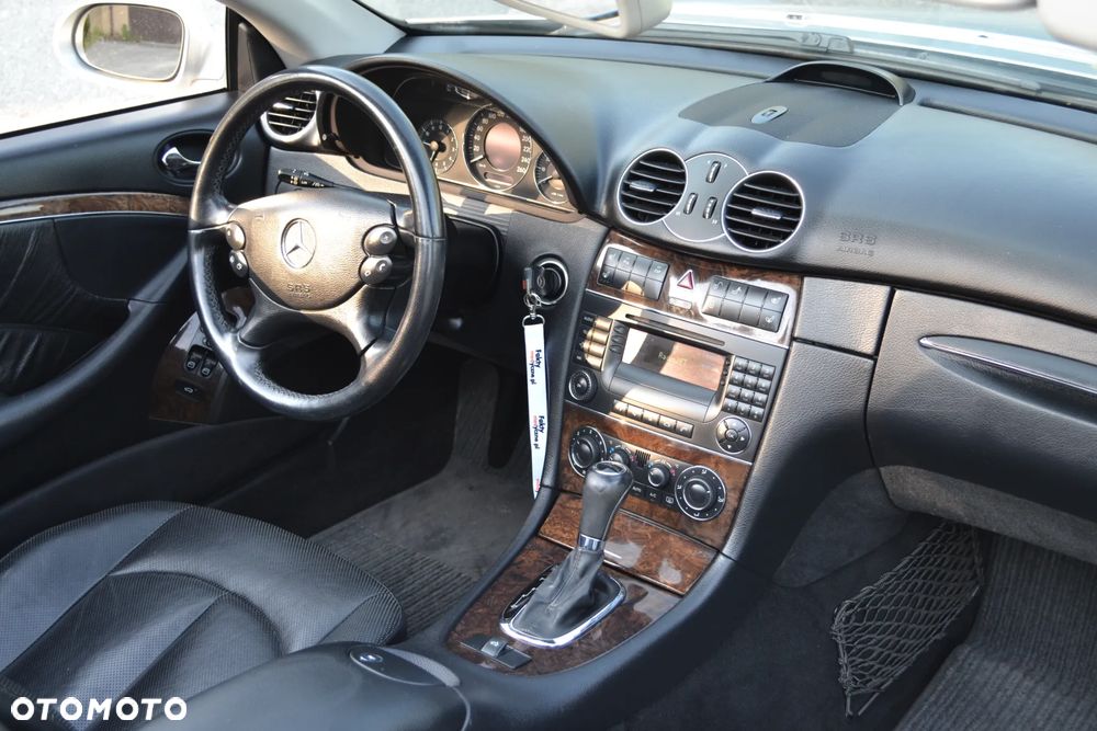 Mercedes-Benz CLK - 18