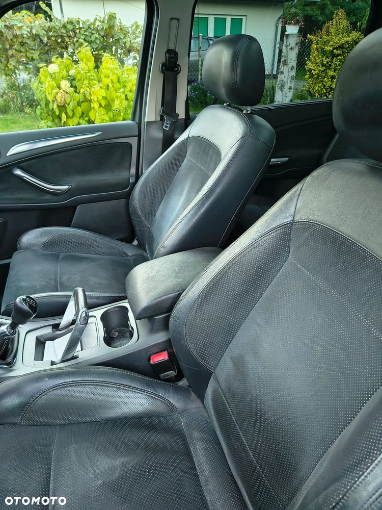 Ford S-Max - 7