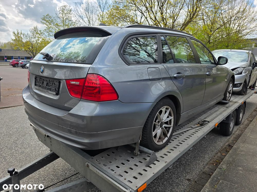 BMW Seria 3 318i Edition Exclusive - 5