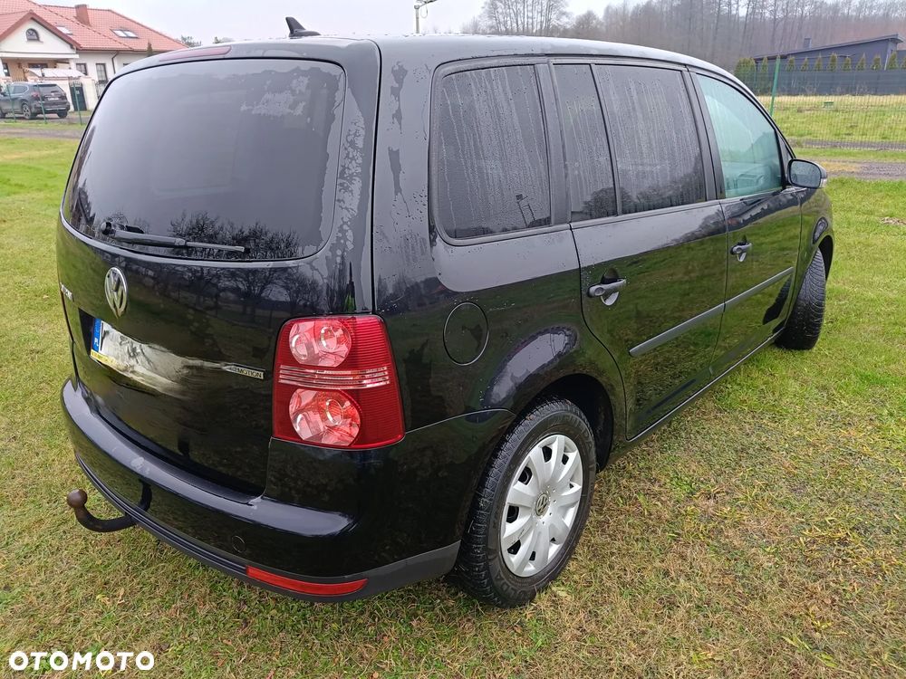 Volkswagen Touran 1.9 TDI DPF Blue Motion Conceptline - 6