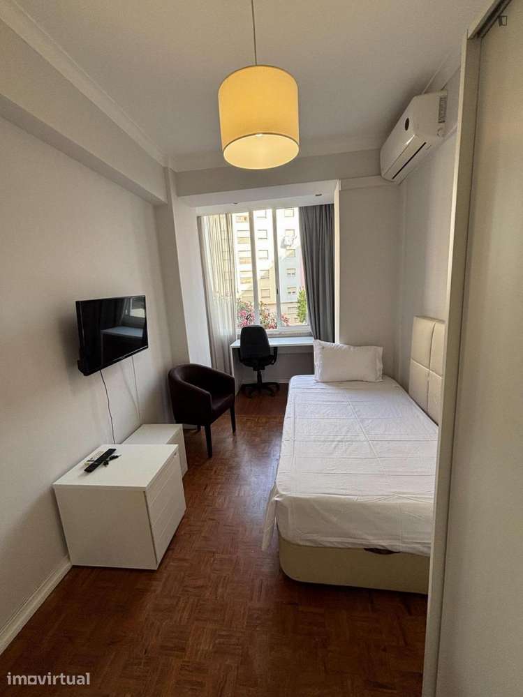 Quarto - localizado em Lumiar Lisbon - Grande imagem: 3/7