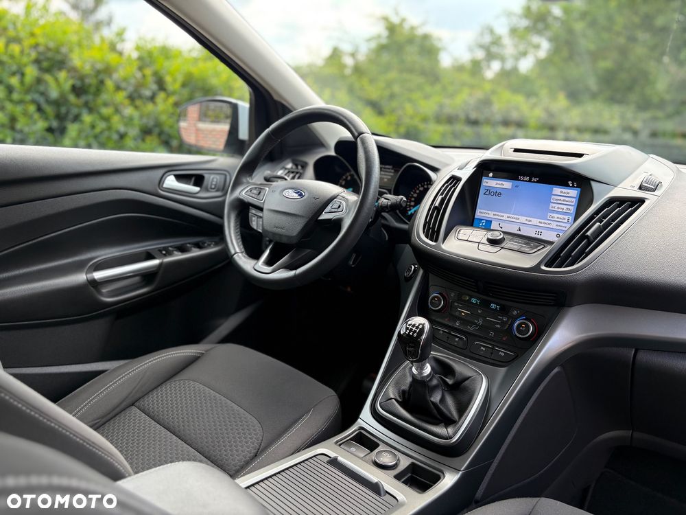 Ford Kuga 1.5 EcoBoost 2x4 Titanium - 14