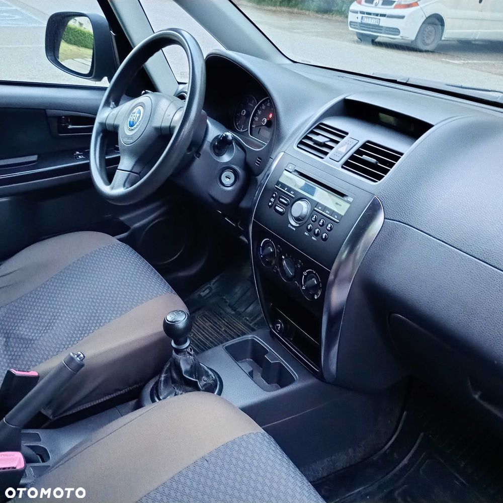 Fiat Sedici - 8