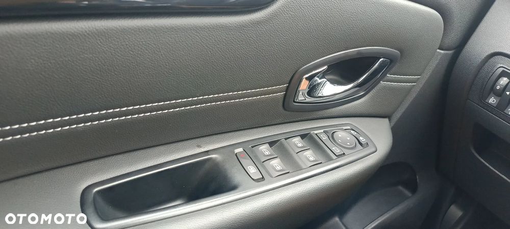 Renault Grand Scenic Energy dCi 130 Start & Stop Euro 6 Bose Edition - 11