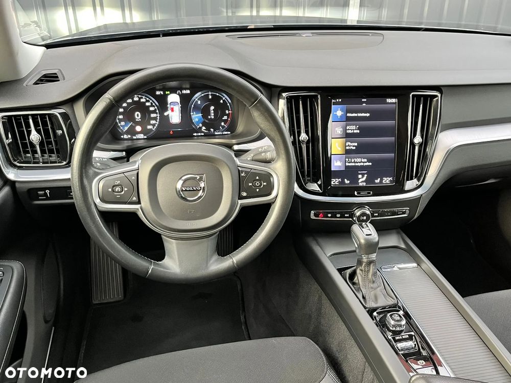 Volvo V60 D4 Momentum Pro - 5