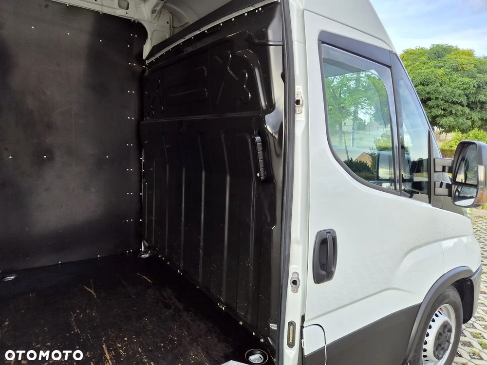 Iveco Daily - 22