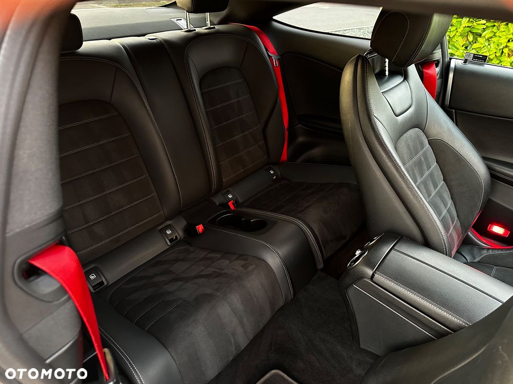Mercedes-Benz Klasa C 200 9G-TRONIC - 28