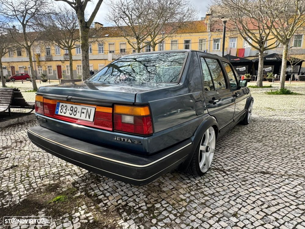 VW Jetta - 5