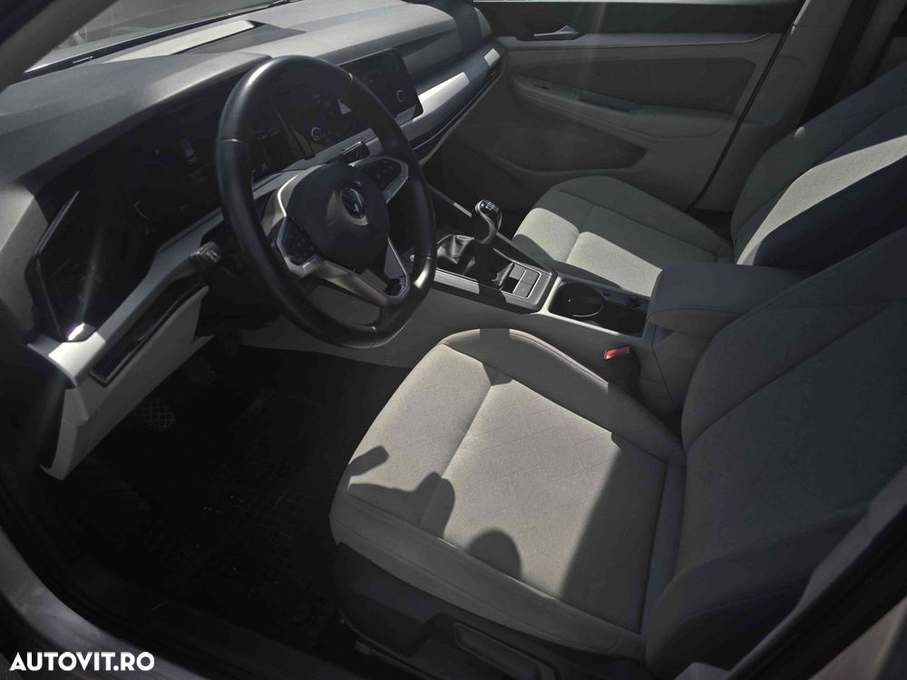 Volkswagen Golf - 9