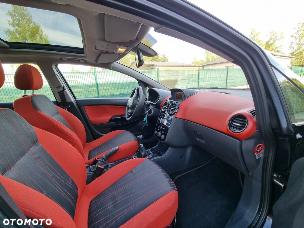 Opel Corsa 1.4 16V Cosmo - 4