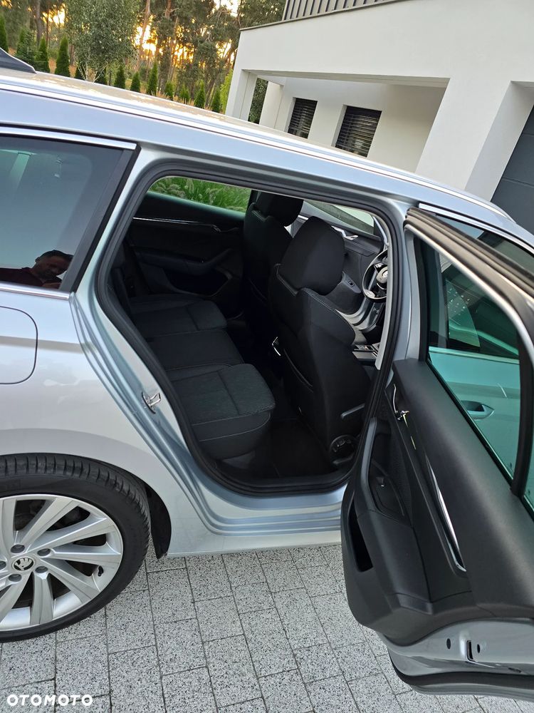 Skoda Octavia 2.0 TDI Style DSG - 15