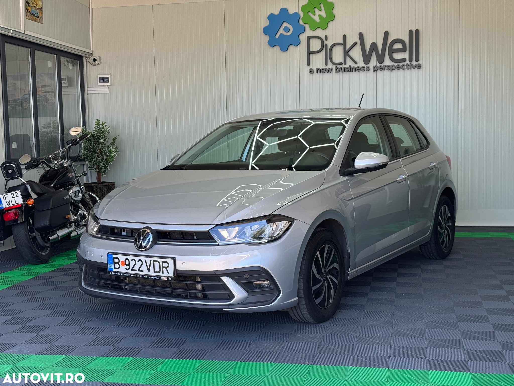 Volkswagen Polo 1.0 TSI DSG Life - 2