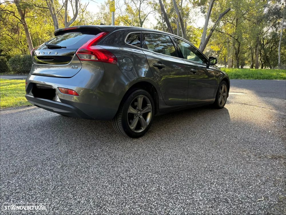 Volvo V40 - 9