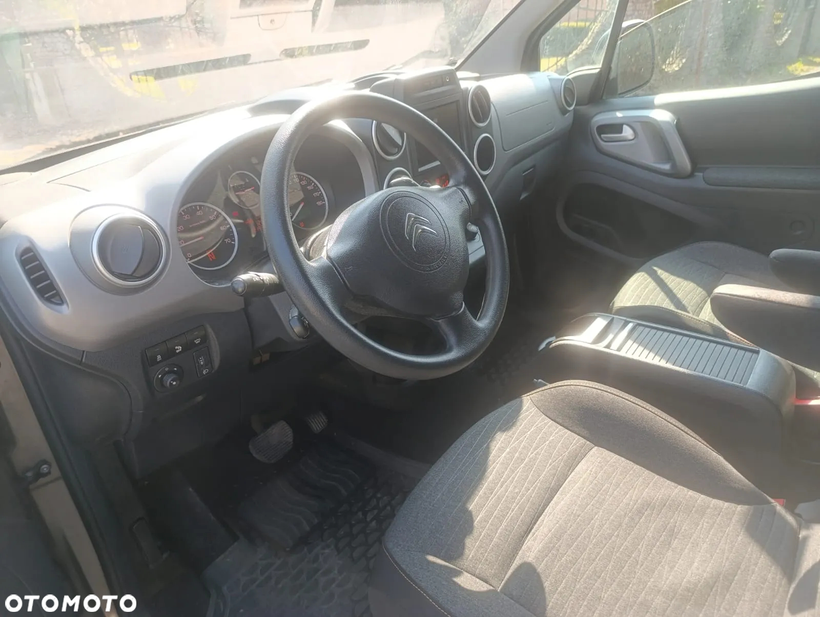 Citroën Berlingo Multispace BlueHDi 100 S&S ETG6 SHINE - 10