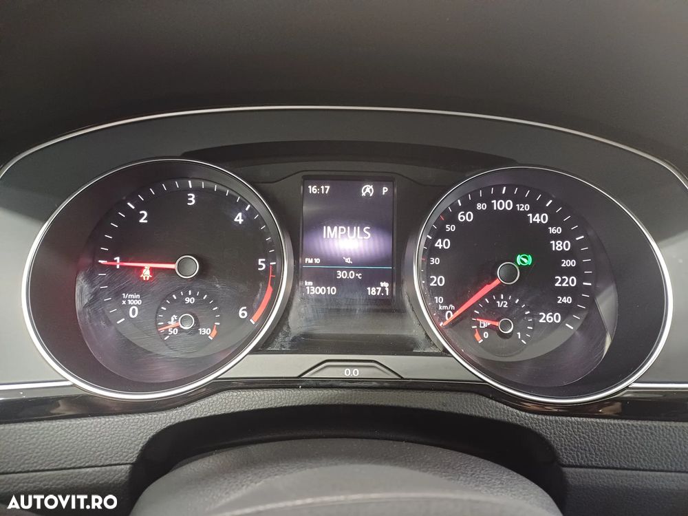 Volkswagen Passat 2.0 TDI DSG Highline - 14